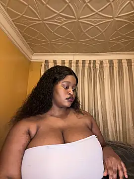 KnockoutBestie online show from 04/18/26, 07:07