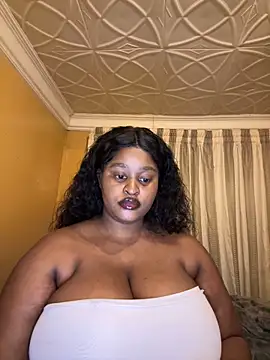 KnockoutBestie online show from 04/18/26, 08:31