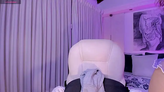 Snapshot of nathalie_rivers chatting on 02/24/26, 11:22 nathalie rivers online show from 02/24/26, 11:22