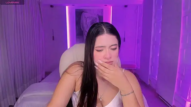 nathalie rivers online show from 11/14/25, 11:14