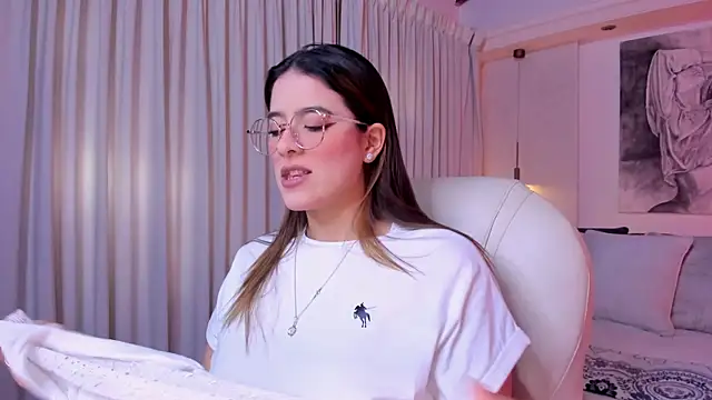 nathalie rivers online show from 04/10/26, 11:17