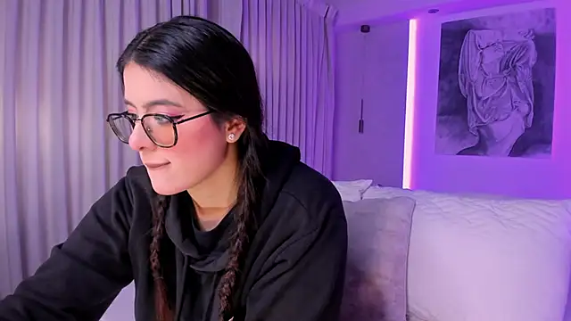 nathalie rivers online show from 11/21/25, 11:20