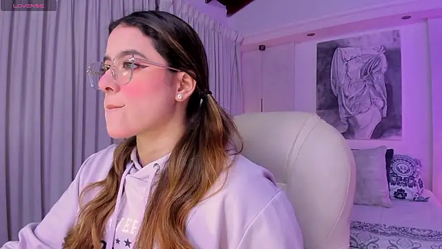 nathalie rivers online show from 03/26/26, 11:19