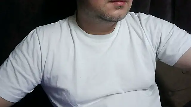 Snapshot of SladkiYA chatting on 02/18/26, 04:10 SladkiYA online show from 02/18/26, 04:10