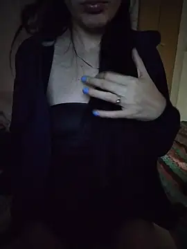 LissaThompsom online show from 11/24/25, 08:31