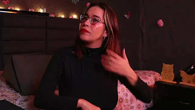 kathieandpovcock1 online show from 10/16/25, 02:14