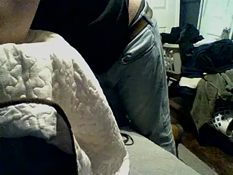 carlosxxx213 online show from 04/14/26, 06:07