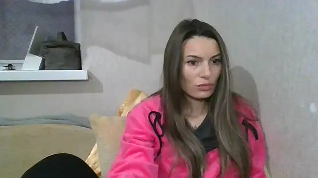 Snapshot of Carol-Rose chatting on 03/04/25, 09:22 Carol-Rose online show from 03/04/25, 09:22