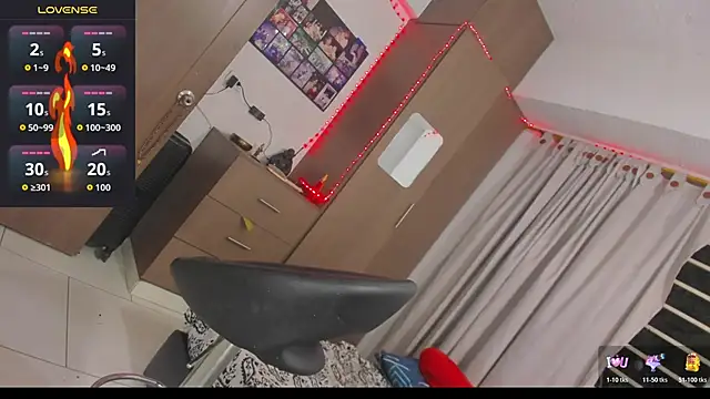 MissCarolinne online show from 11/30/25, 05:30