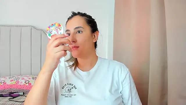 Hanna86 online show from 01/19/26, 04:22