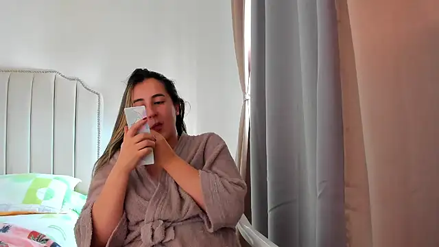 Hanna86 online show from 06/30/26, 07:14