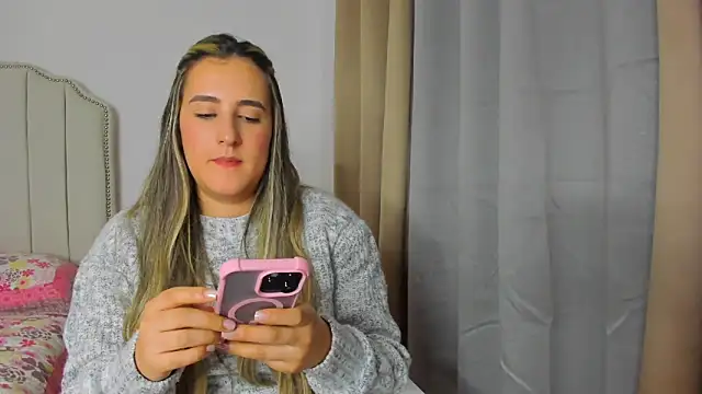 Hanna86 online show from 04/15/26, 01:22