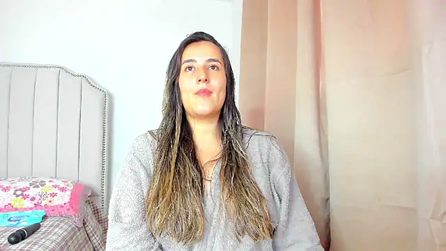 Hanna86 online show from 11/27/25, 08:20