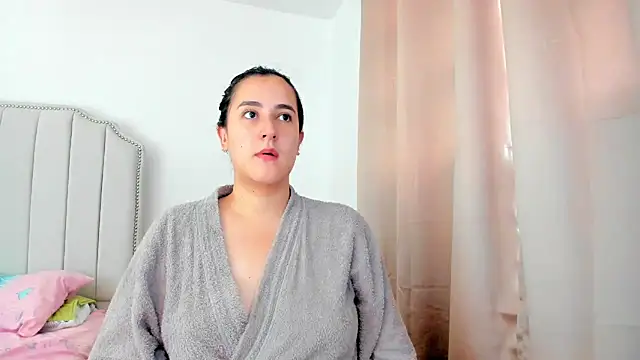 Hanna86 online show from 11/15/25, 01:48