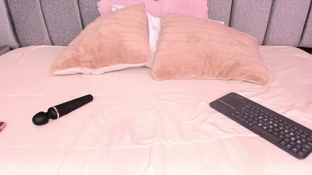 samantha stan online show from 10/31/25, 02:24