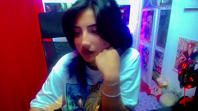 Snapshot of akai_krazna chatting on 01/22/25, 02:46 akai krazna online show from 01/22/25, 02:46