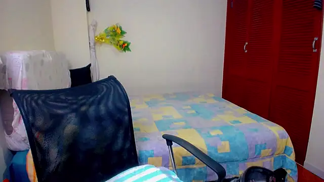 Snapshot of akai_krazna chatting on 09/15/25, 11:27 akai krazna online show from 09/15/25, 11:27