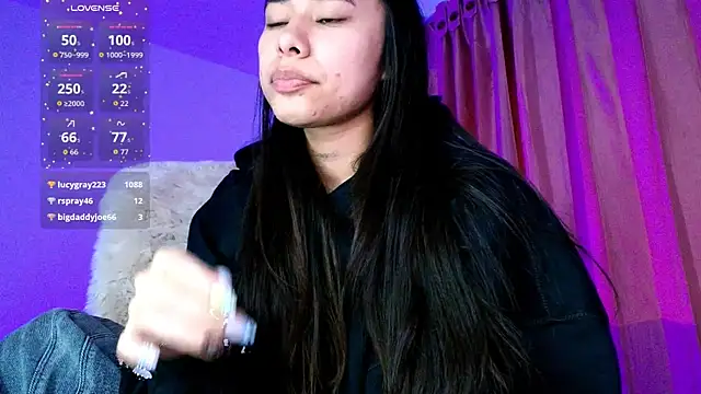 AmyOlimpo online show from 11/26/25, 01:27