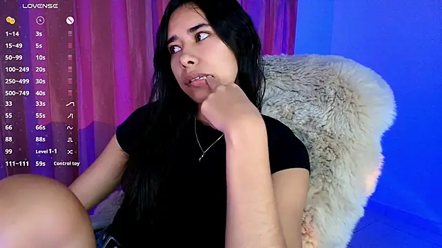 AmyOlimpo online show from 09/16/25, 12:00