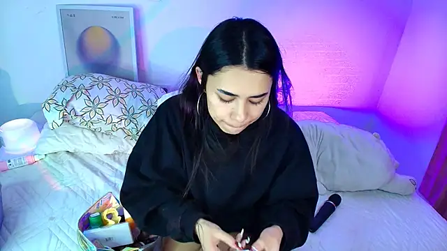 AmyOlimpo online show from 04/04/26, 01:45