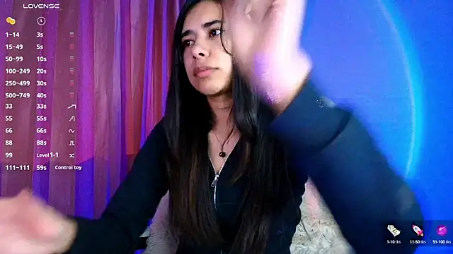 AmyOlimpo online show from 09/19/25, 10:52