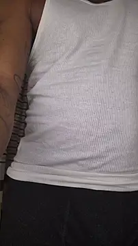 Snapshot of Annonymous607 chatting on 10/18/25, 12:51 Annonymous607 online show from 10/18/25, 12:51