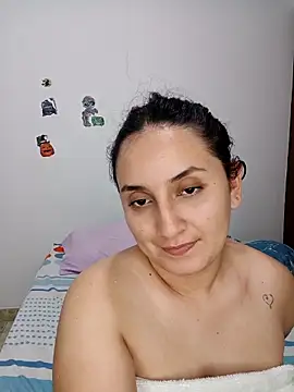 Snapshot of Angeelus2 chatting on 04/24/26, 10:34 Angeelus2 online show from 04/24/26, 10:34
