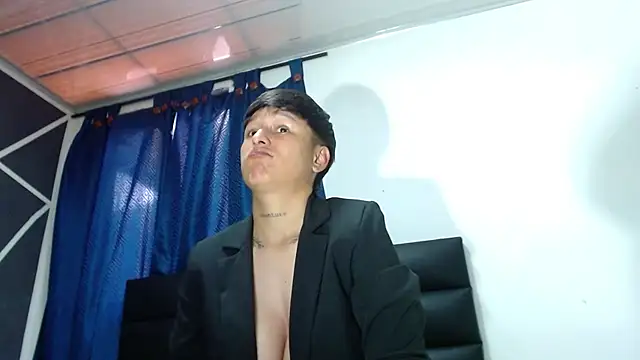 Tamarahryan online show from 09/27/25, 02:01