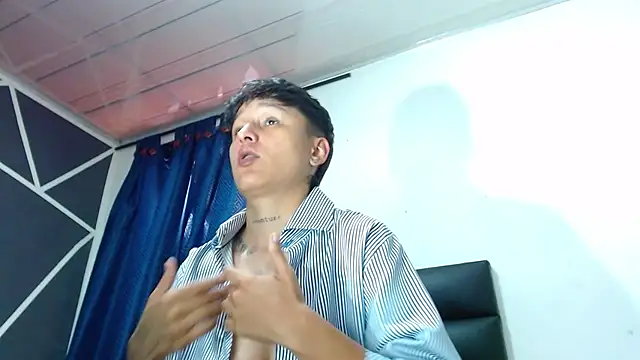 Tamarahryan online show from 10/15/25, 01:08