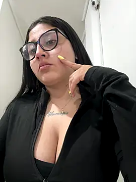 croftsmila online show from 10/09/25, 11:49