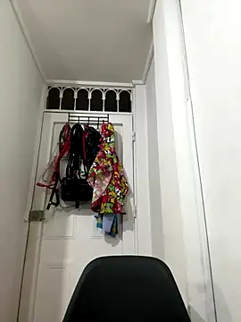 croftsmila online show from 10/23/25, 11:47