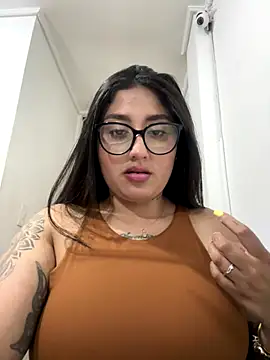 croftsmila online show from 10/18/25, 02:24