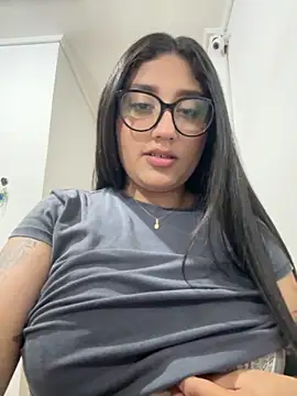 croftsmila online show from 11/19/25, 11:05