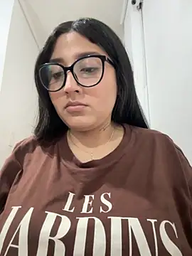 croftsmila online show from 11/22/25, 11:03