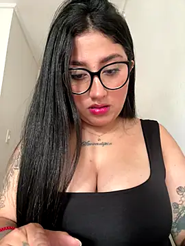 croftsmila online show from 12/21/25, 03:25