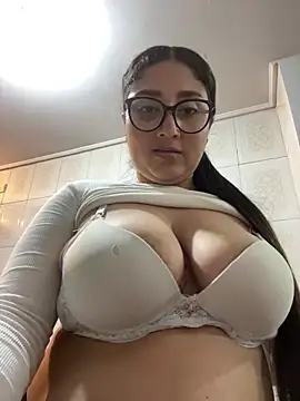 croftsmila online show from 04/18/26, 12:02