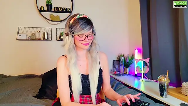 Kittychatte online show from 03/03/25, 08:54