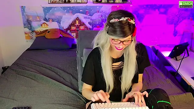 Kittychatte online show from 01/13/26, 09:19