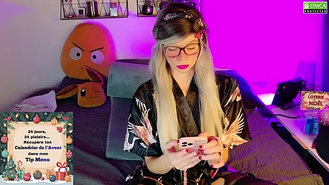 Kittychatte online show from 11/30/25, 11:00