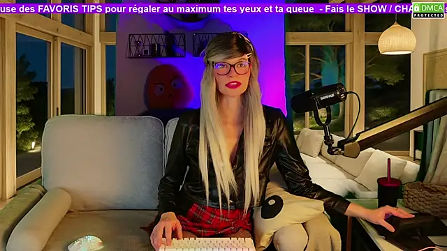 Kittychatte online show from 11/11/25, 09:09