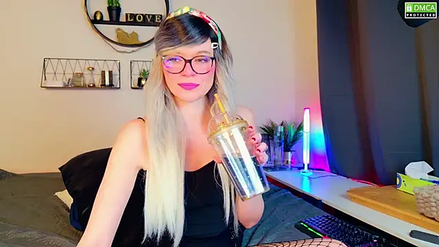 Kittychatte online show from 03/17/25, 09:02