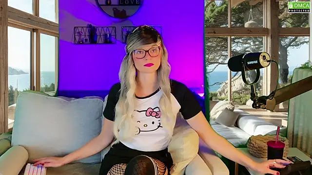 Kittychatte online show from 09/21/25, 09:47