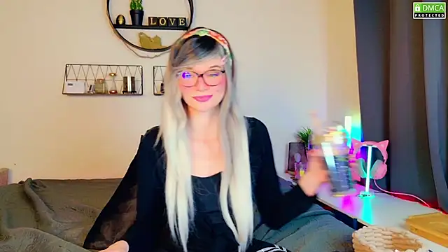 Kittychatte online show from 02/04/25, 08:38