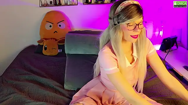 Kittychatte online show from 11/24/25, 09:26