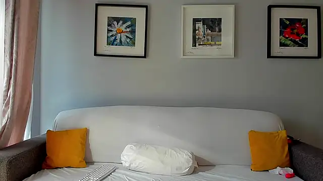 bellahot77 online show from 11/07/25, 10:31