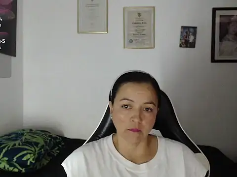 katty lorens online show from 06/07/26, 01:55