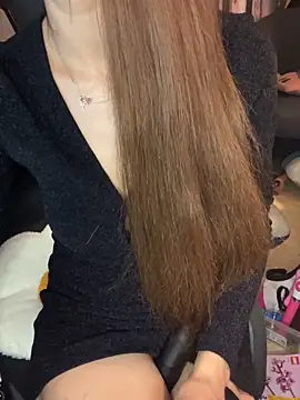 LaPetitechienne1 online show from 02/24/25, 11:52