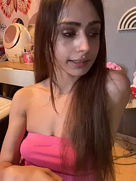 LaPetitechienne1 online show from 02/23/25, 04:35