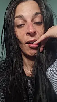 patatinahot87 online show from 05/18/26, 06:45