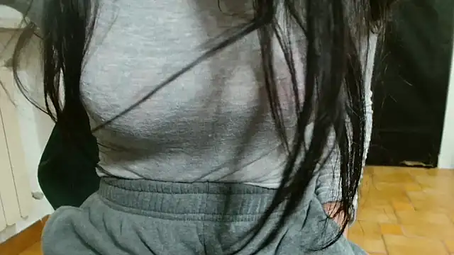 patatinahot87 online show from 03/21/26, 04:44